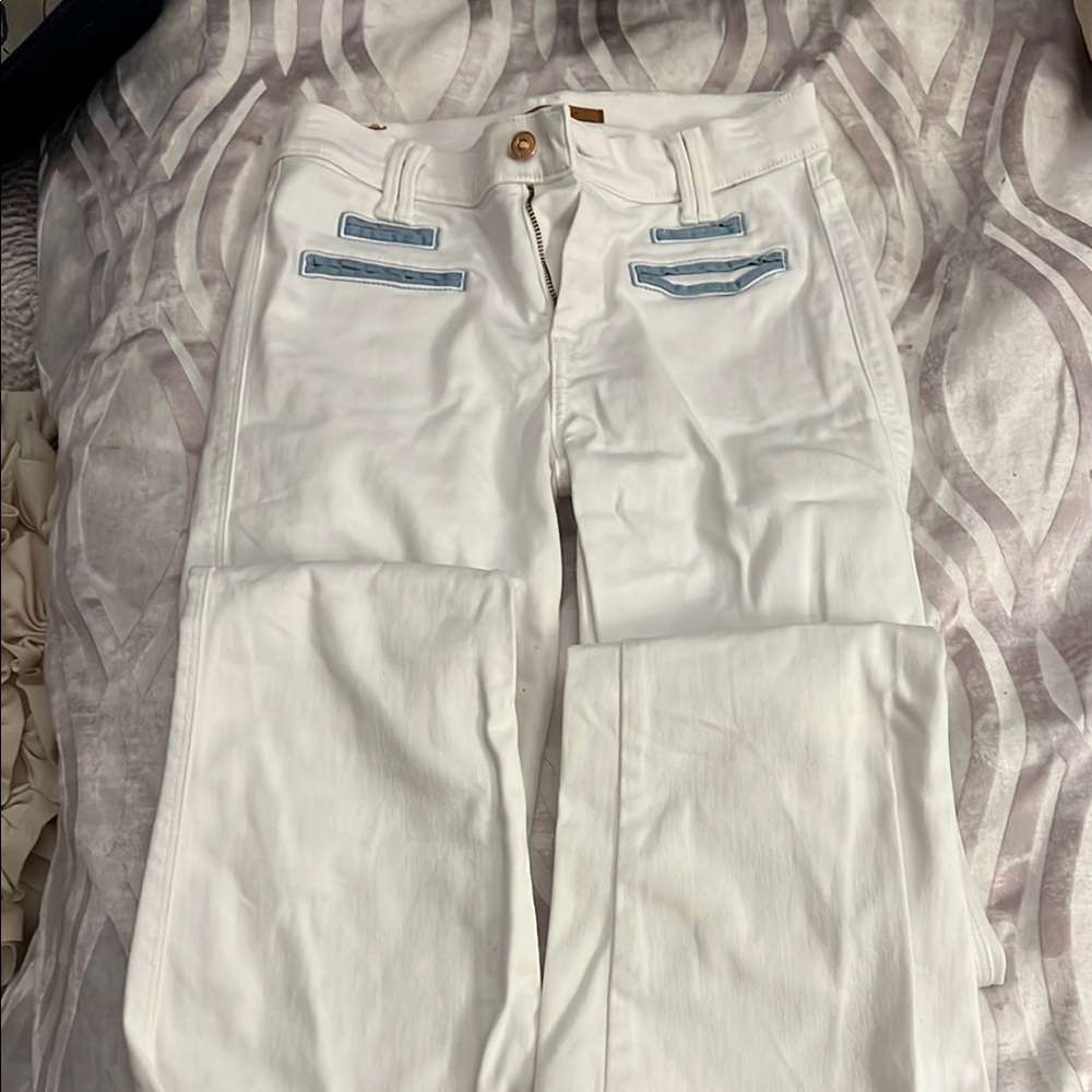 7 for all mankind White Pants with Blue Accents